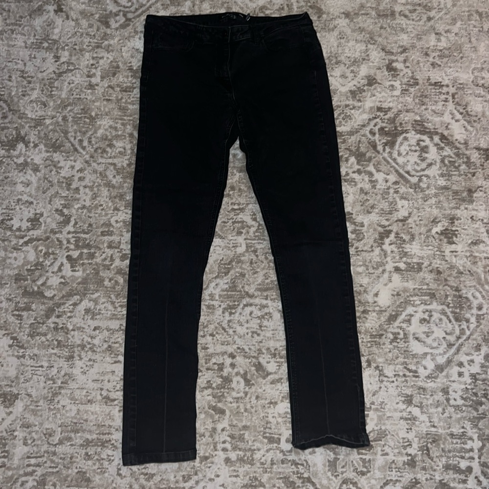 Black jeans 36” long size 14 with pockets Denim style. Long tall sally brand